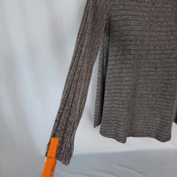 Renee C Long Sleeve Gray Lightweight Mock Neck Sweater, Small - Picture 8 of 13